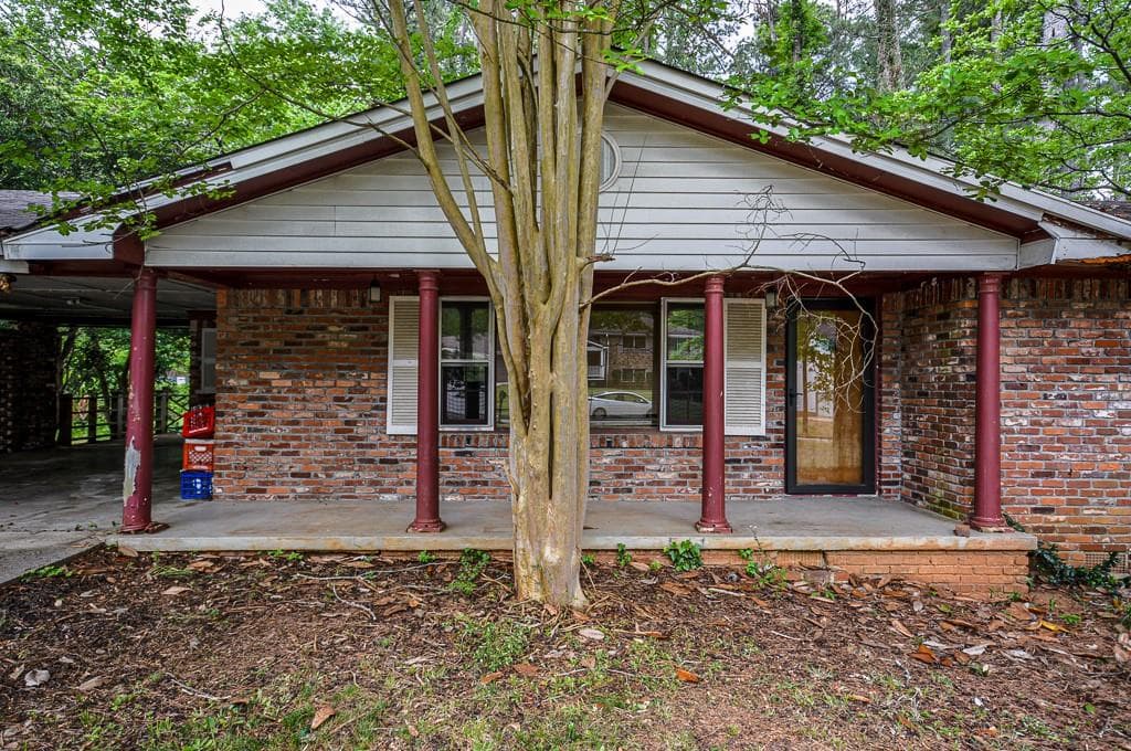 3 bedroom, 2 bathroom single family residence sold at 3082 Corbin Avenue, Decatur, GA 30034