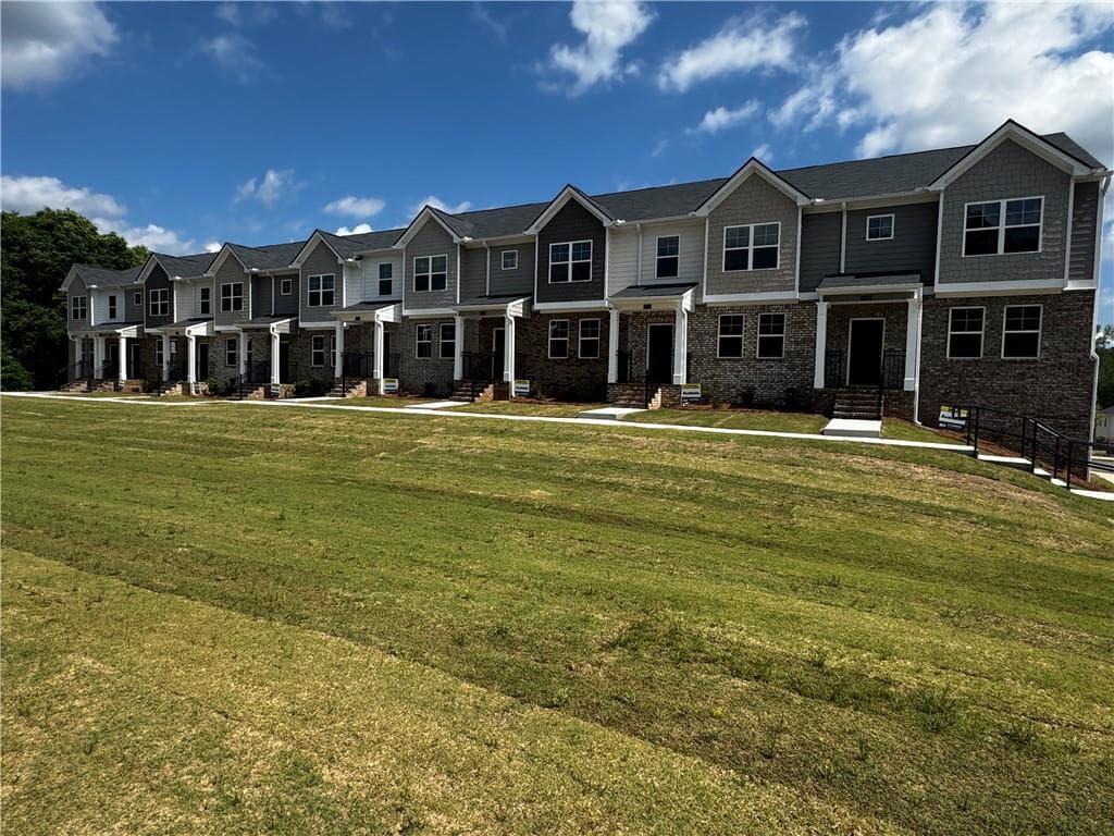 989 Cades Walk, Lawrenceville, GA 30045 — most recent listing photo