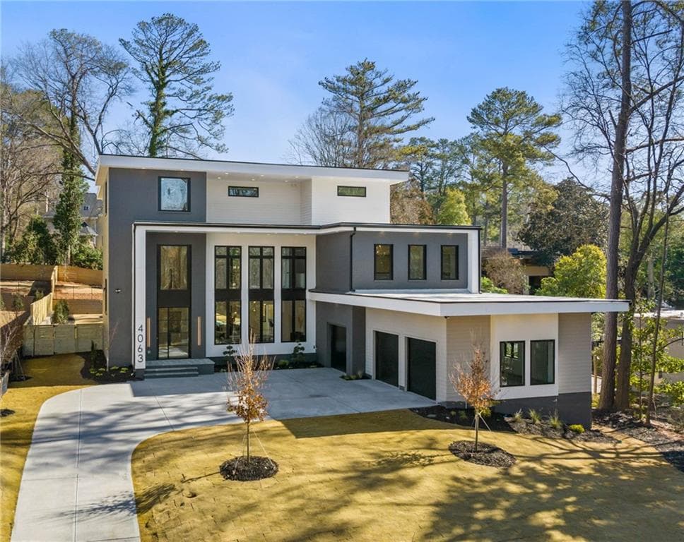 5 bedroom, 7 bathroom, 5,000 sq ft single family residence under contract at 1291 Sunderland Court, Atlanta, GA 30319 — photo 4