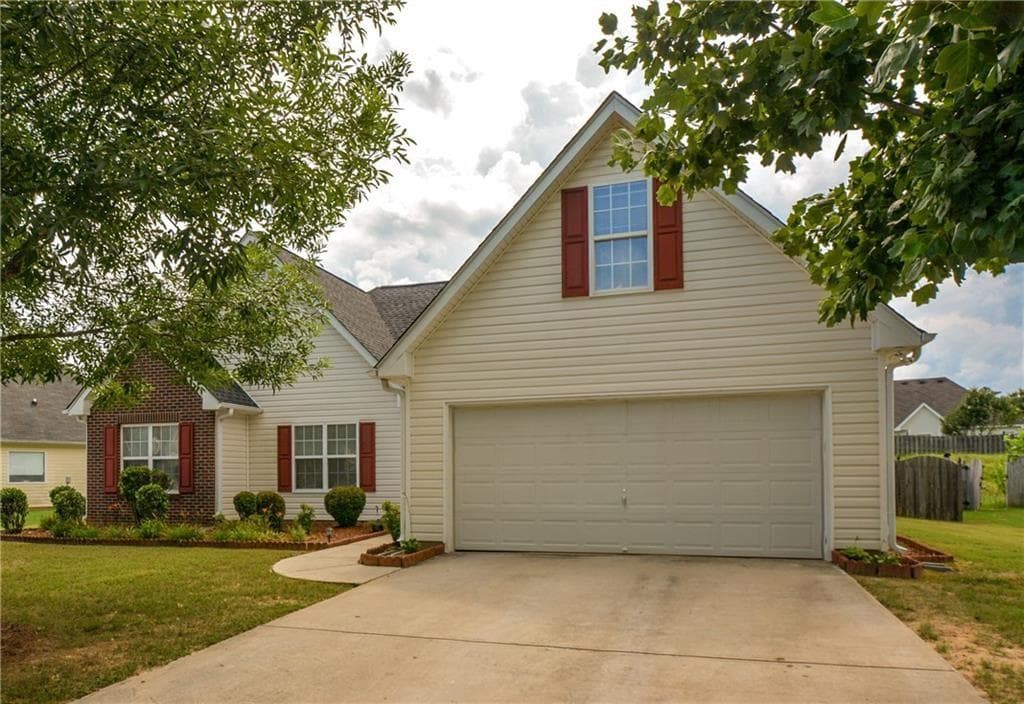 4 bedroom, 2 bathroom single family residence sold at 4005 Brushymill Court, Loganville, GA 30052