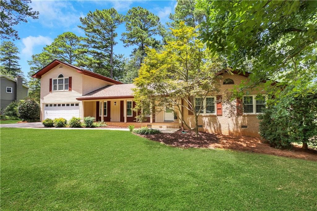 2542 MACLAREN Circle, Dunwoody, GA 30360 — most recent listing photo