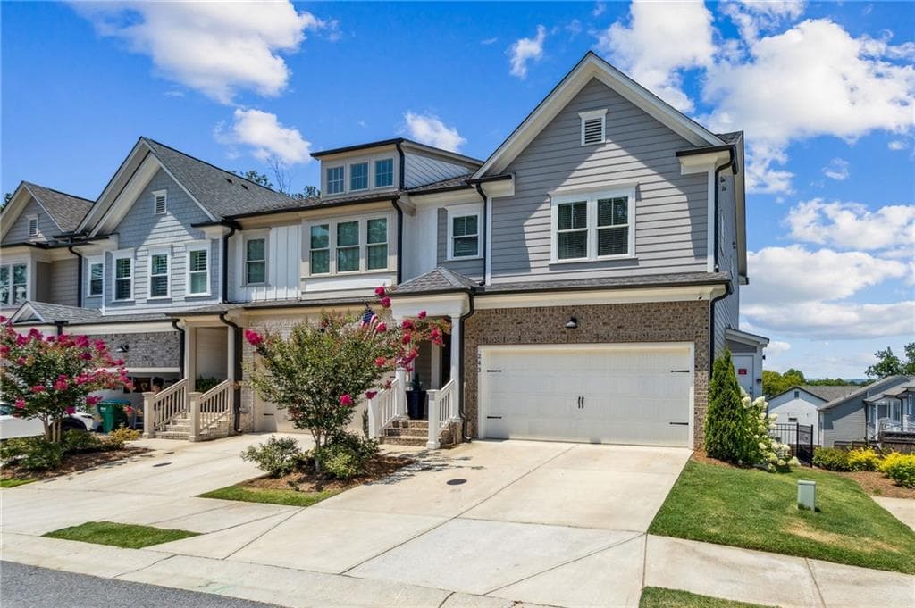3 bedroom, 4 bathroom, 2,640 sq ft townhouse sold at 243 Retreat Lane, Canton, GA 30114