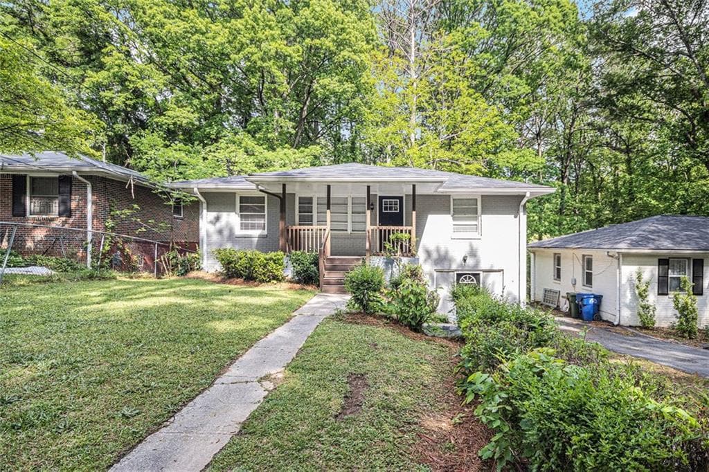 5 bedroom, 2 bathroom, 1,625 sq ft single family residence sold at 261 HEMPHILL SCHOOL Road, Atlanta, GA 30331