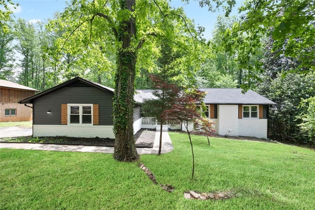 831 SWEET BRIAR Lane, Conyers, GA 30094 — most recent listing photo