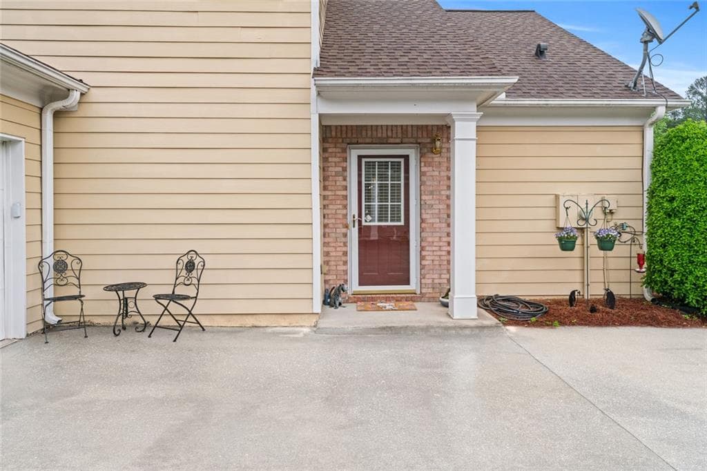 3 bedroom, 3 bathroom townhouse sold at 202 Accord Lane, Grayson, GA 30017