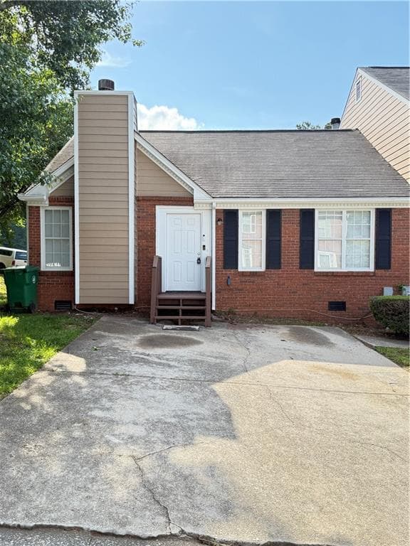 3 bedroom, 2 bathroom townhouse sold at 2115 Charter Lane, Lithonia, GA 30058