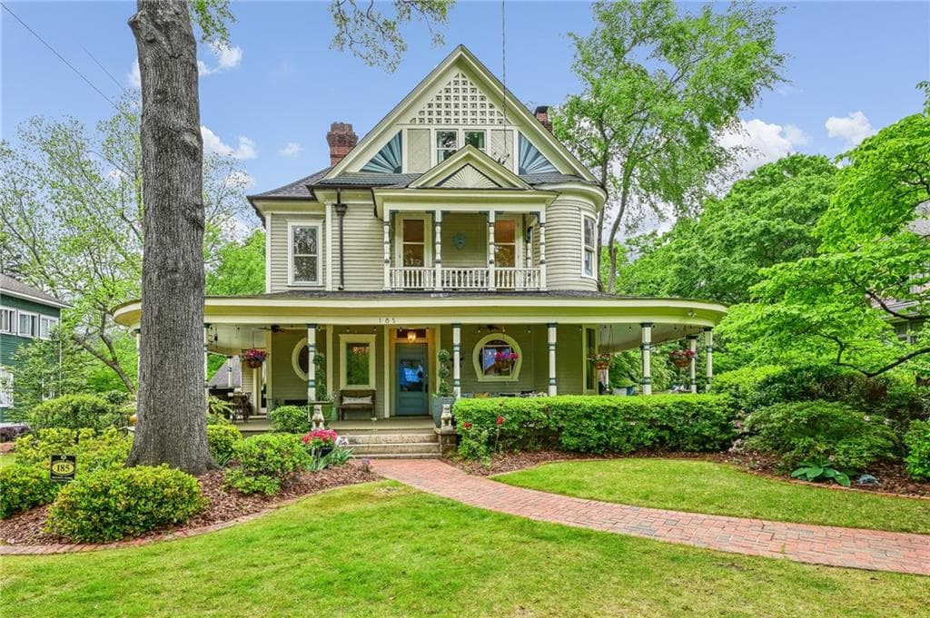 5 bedroom, 4 bathroom single family residence sold at 185 Elizabeth Street, Atlanta, GA 30307