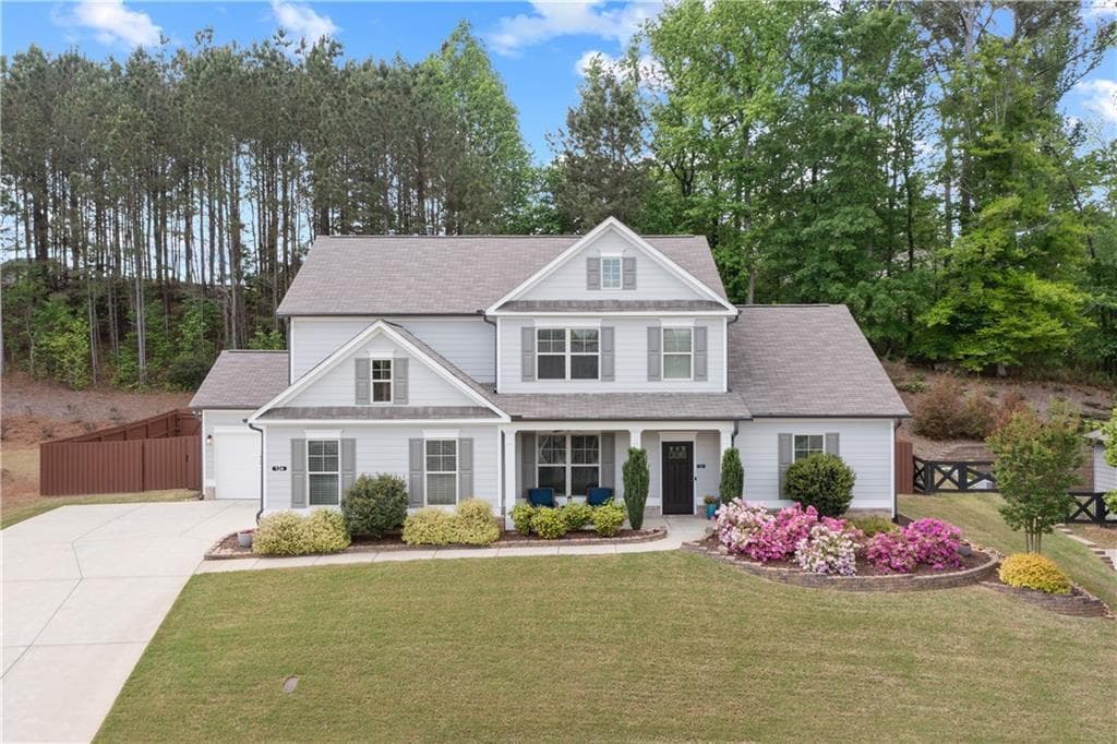 4 bedroom, 4 bathroom single family residence sold at 124 Grand Oaks Drive, Canton, GA 30115