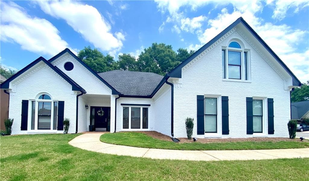 4 bedroom, 4 bathroom single family residence sold at 805 Doe Hill Lane, Roswell, GA 30075
