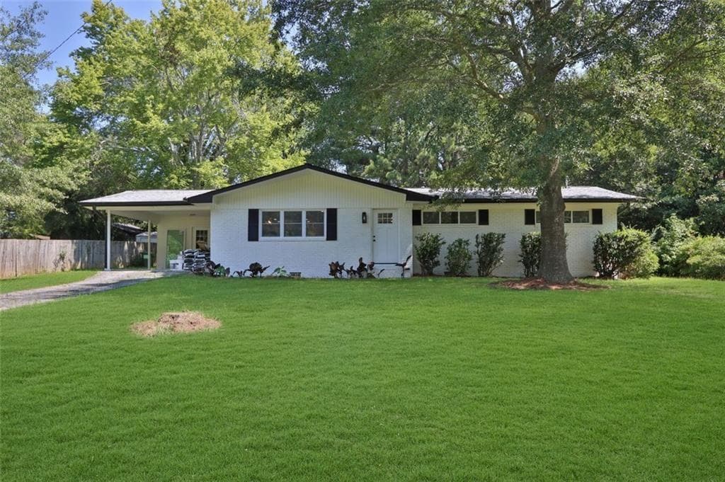 3 bedroom, 2 bathroom single family residence sold at 4340 W Linda Drive, Douglasville, GA 30134