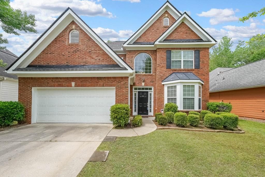 4 bedroom, 3 bathroom single family residence sold at 7979 Larksview Drive, Fairburn, GA 30213