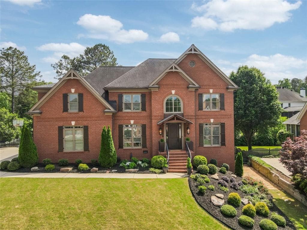 5 bedroom, 5 bathroom single family residence sold at 4015 Kings Paddock Court, Peachtree Corners, GA 30092