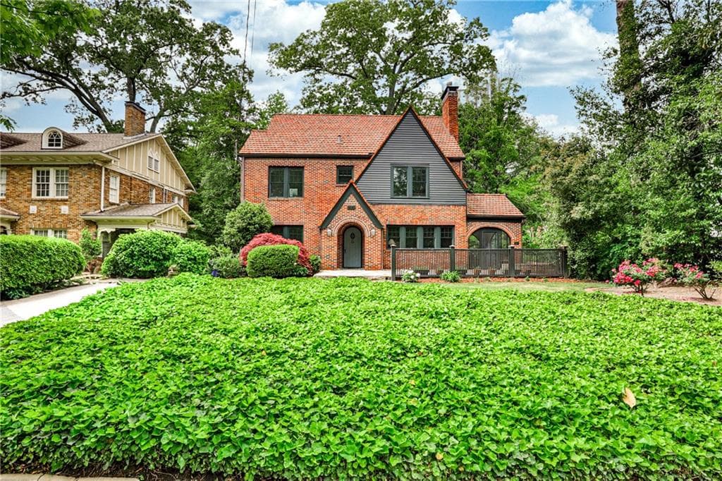 4 bedroom, 3 bathroom, 2,340 sq ft single family residence sold at 50 Rumson Way, Atlanta, GA 30305