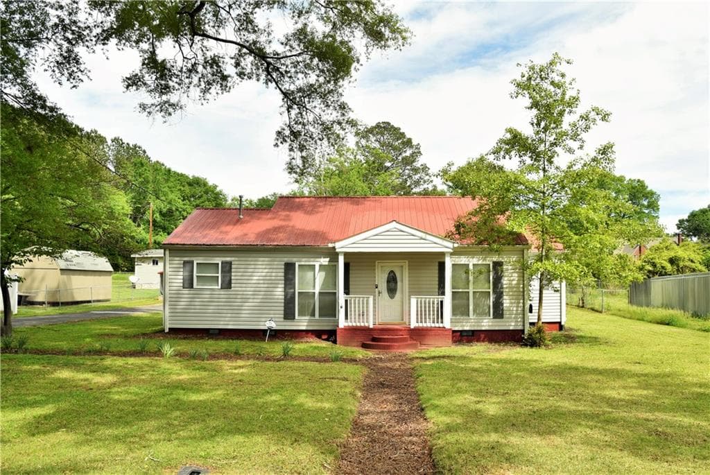 3 bedroom, 2 bathroom single family residence sold at 31 Espy Street, Summerville, GA 30747