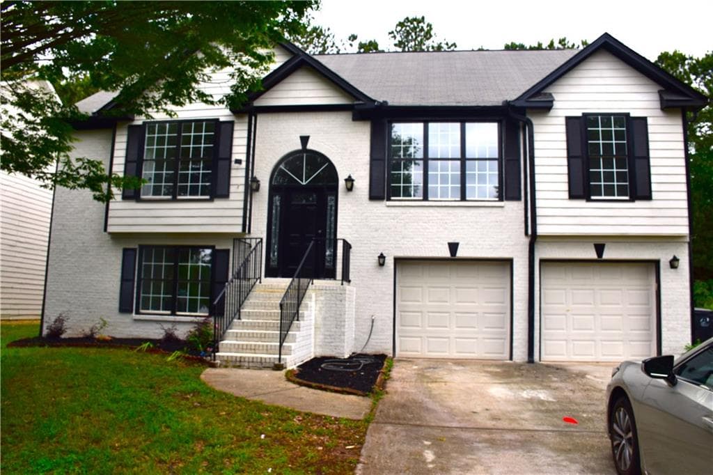 3211 Oaktree Park Drive, Lawrenceville, GA 30044 — most recent listing photo