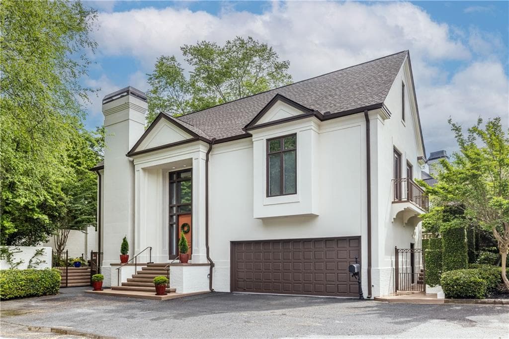 4 bedroom, 3 bathroom single family residence sold at 1100 Parker Place, Atlanta, GA 30324