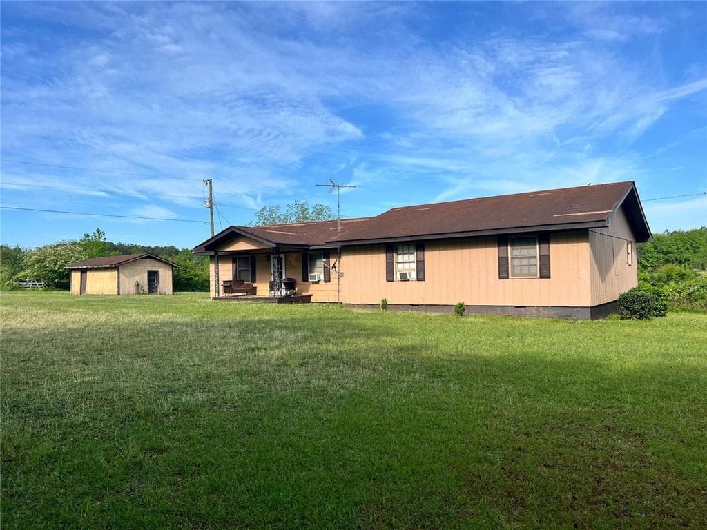 3 bedroom, 2 bathroom single family residence sold at 639 Yatesville Road, Barnesville, GA 30204