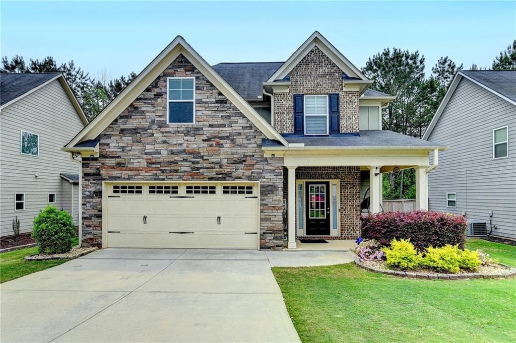 3 bedroom, 3 bathroom single family residence sold at 6468 Pierless Avenue, Sugar Hill, GA 30518