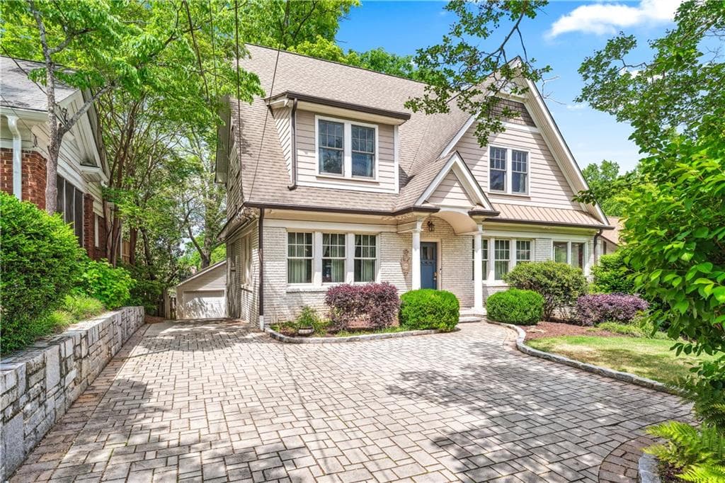 6 bedroom, 5 bathroom single family residence sold at 1028 Amsterdam Avenue, Atlanta, GA 30306