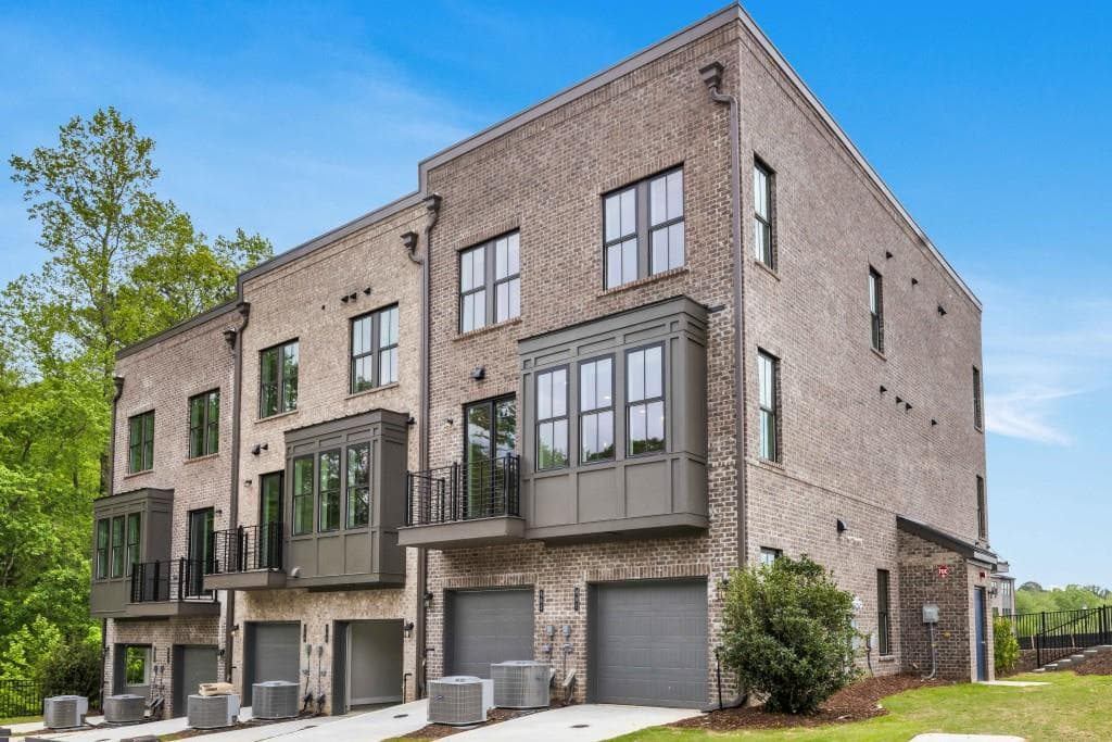 911 Echo Park Drive, Suwanee, GA 30024 — most recent listing photo