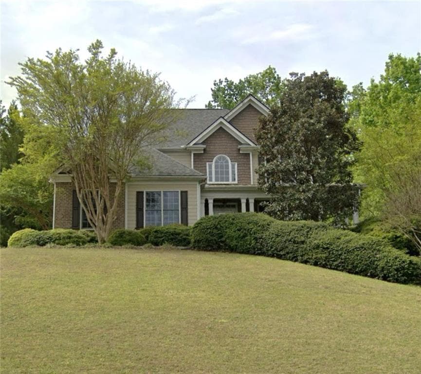 4 bedroom, 3 bathroom, 2,385 sq ft single family residence sold at 8005 Willow Point, Gainesville, GA 30506