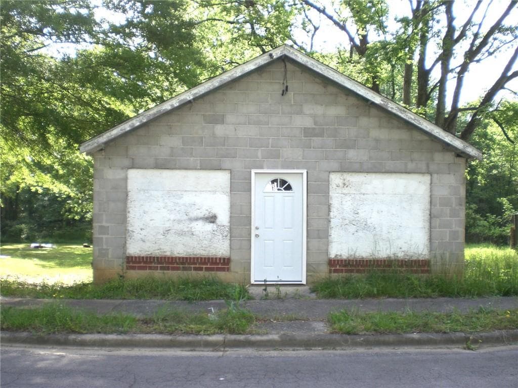 2 bedroom, 1 bathroom single family residence sold at 24 N Blanche Avenue, Rome, GA 30161