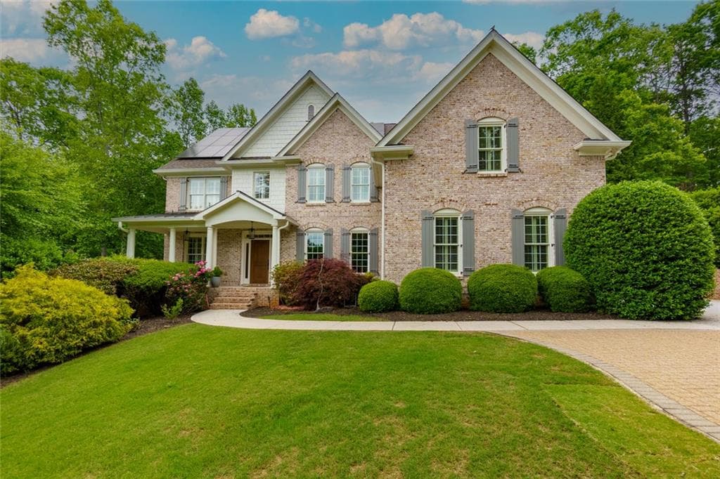 6 bedroom, 5 bathroom single family residence sold at 5045 Huntwood Way, Roswell, GA 30075