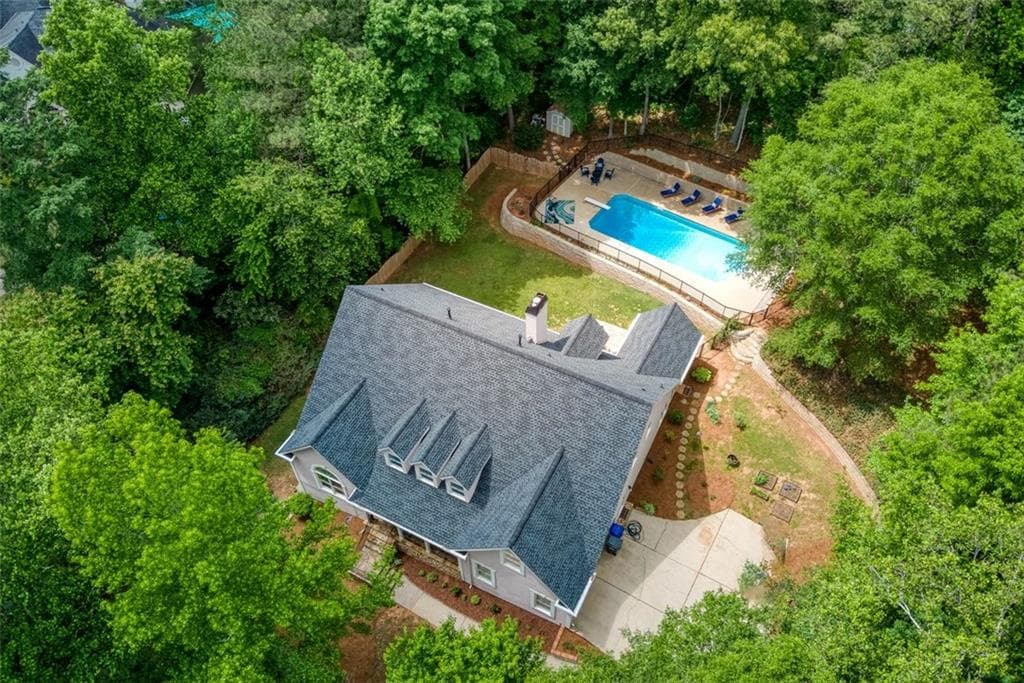 5 bedroom, 5 bathroom single family residence sold at 436 Westlake Drive, Marietta, GA 30064