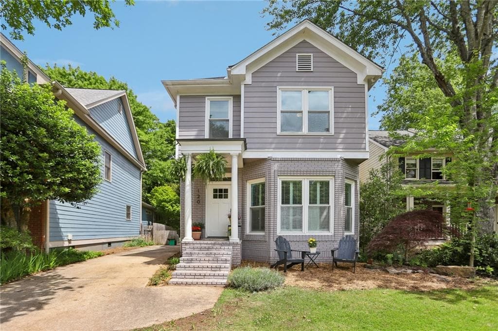 3 bedroom, 3 bathroom single family residence sold at 120 Candler Oaks Lane, Decatur, GA 30030