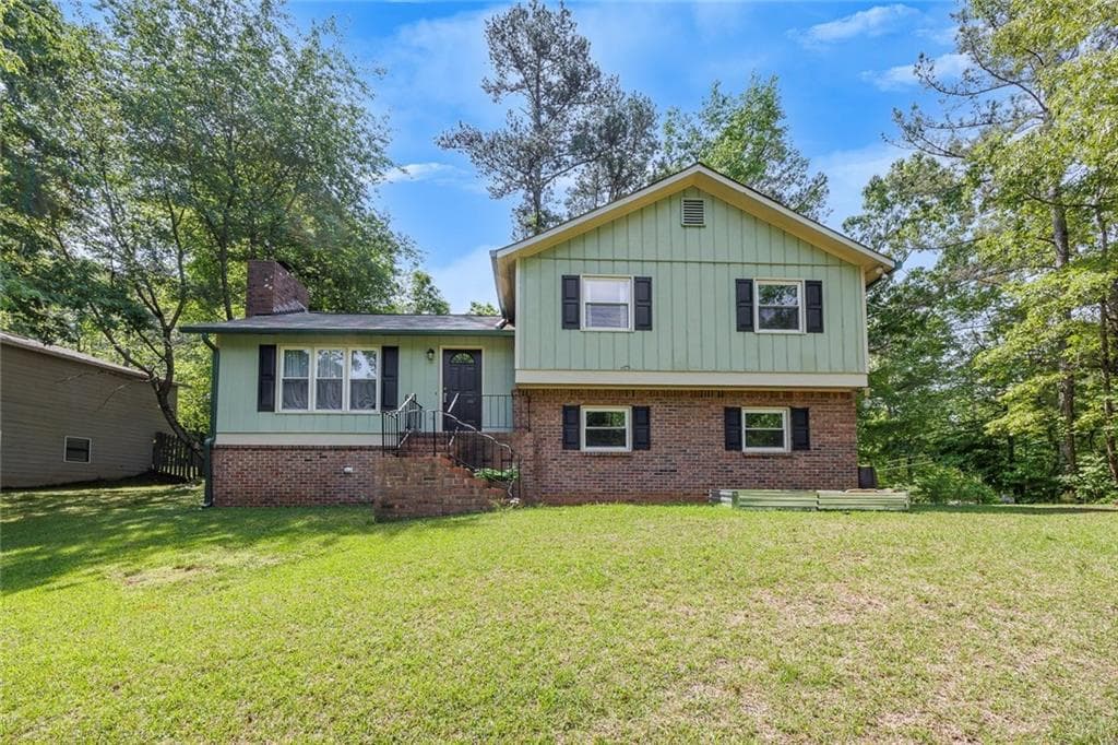 3 bedroom, 2 bathroom, 1,400 sq ft single family residence sold at 3812 Stonewall Drive, Kennesaw, GA 30152