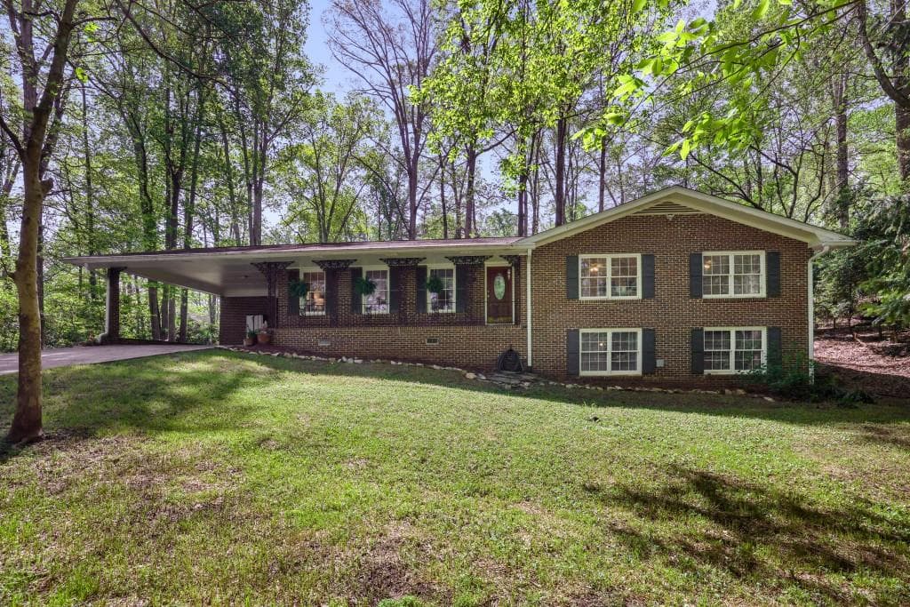 3 bedroom, 2 bathroom single family residence sold at 4730 Geneva Drive, Lilburn, GA 30047