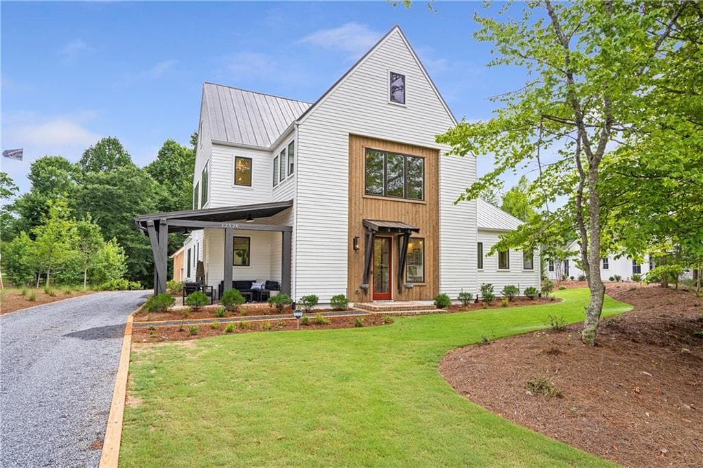 5 bedroom, 6 bathroom, 3,719 sq ft single family residence sold at 12520 Celestine Way, Milton, GA 30075