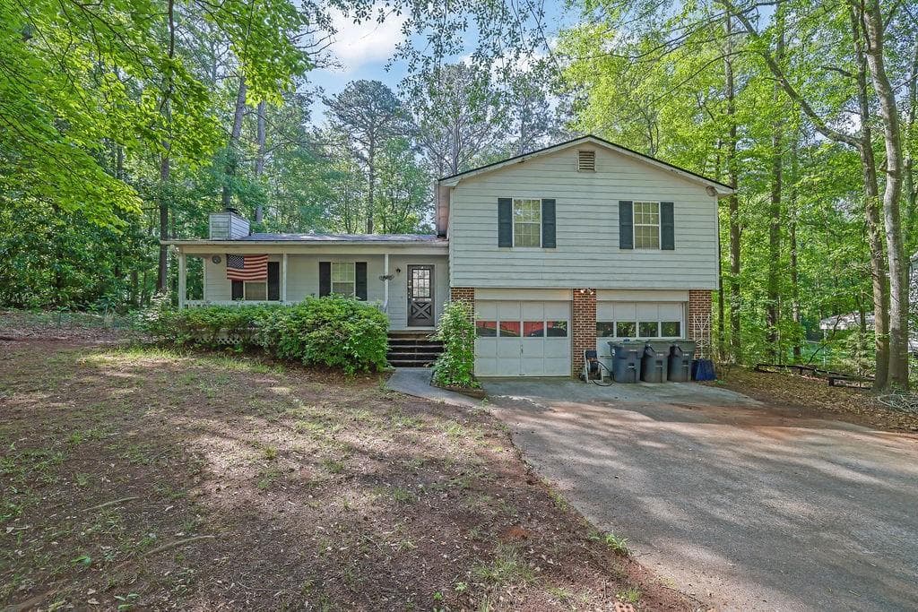3 bedroom, 2 bathroom single family residence sold at 2675 Paul Thomas Drive, Dacula, GA 30019