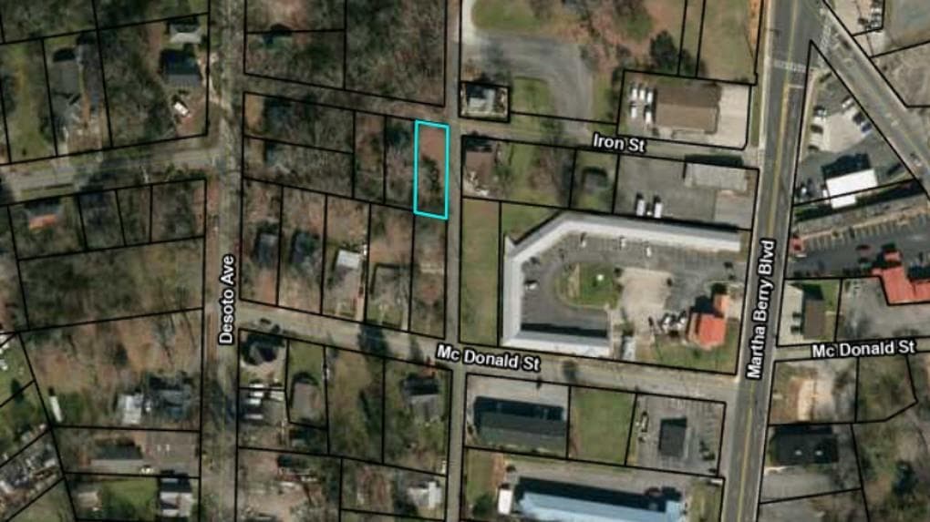 single family residence sold at 310 Iron Street, Rome, GA 30165