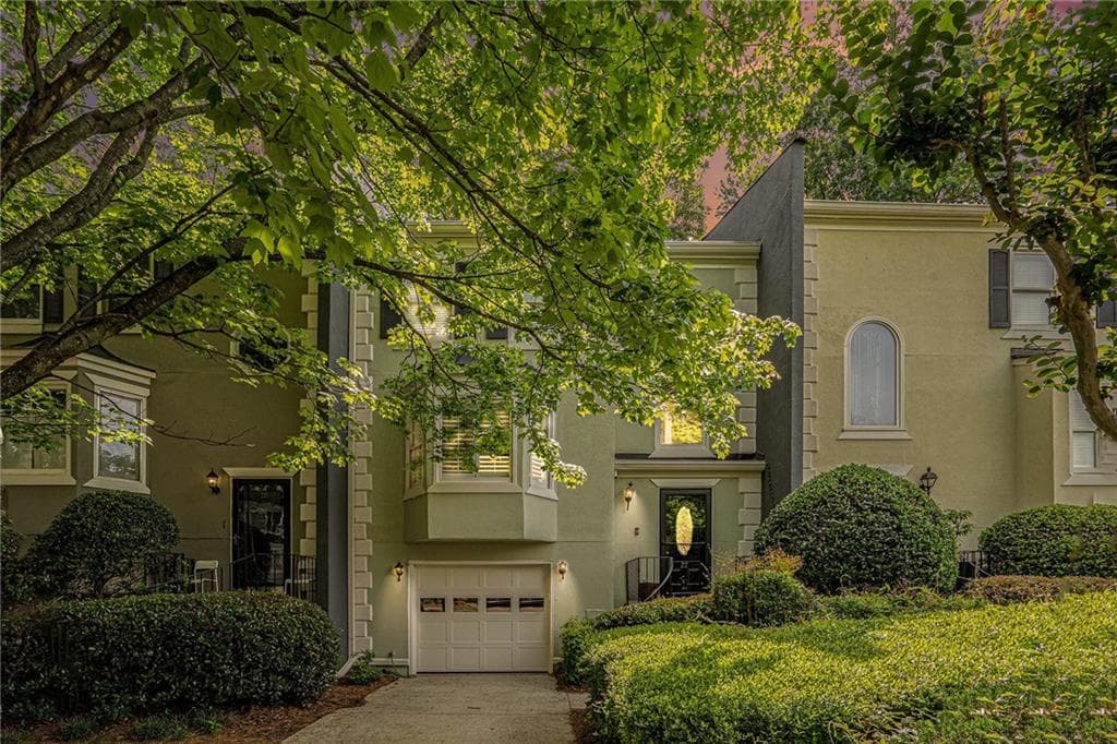 27 Sycamore Station, Decatur, GA 30030 — most recent listing photo