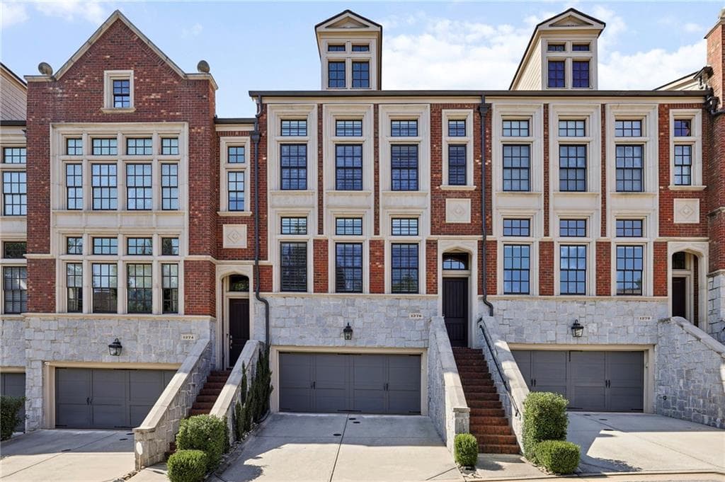 4 bedroom, 4 bathroom, 2,988 sq ft townhouse sold at 1276 Edmund Lane, Brookhaven, GA 30319