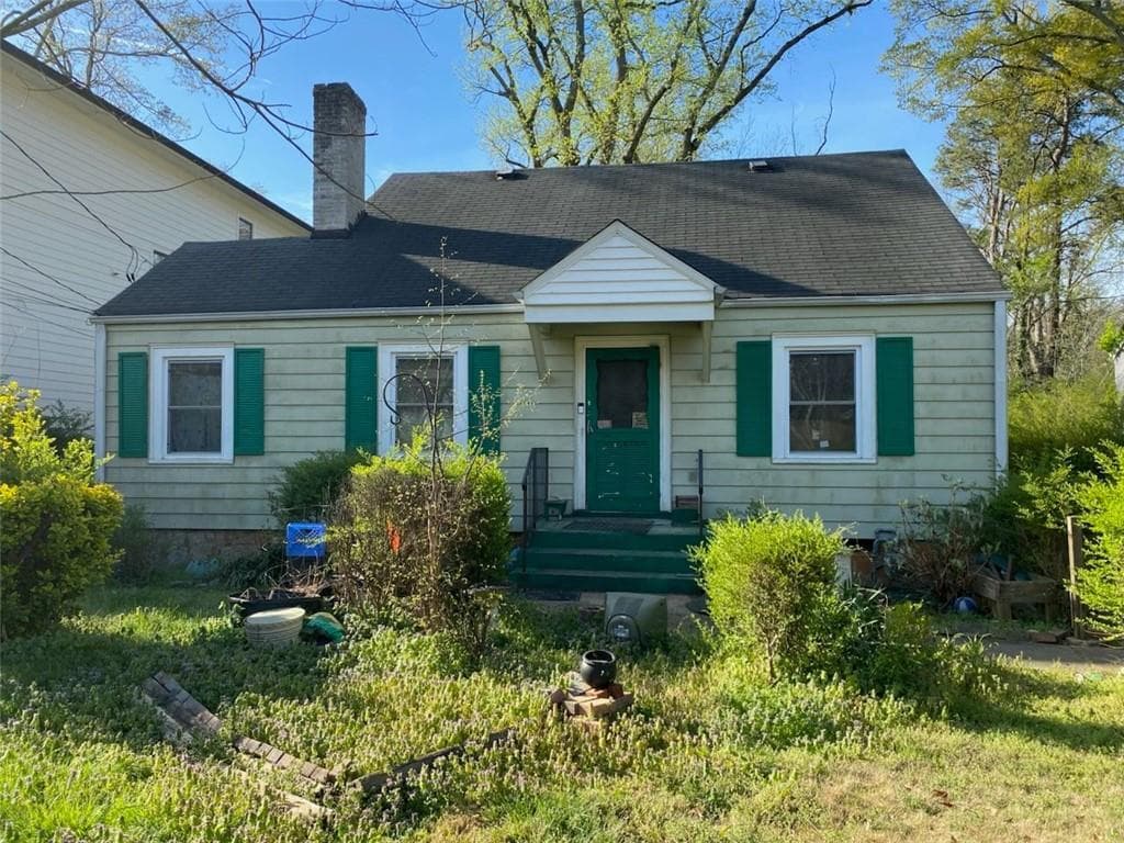 3 bedroom, 1 bathroom, 1,392 sq ft single family residence sold at 2689 KNOX Street, Atlanta, GA 30317