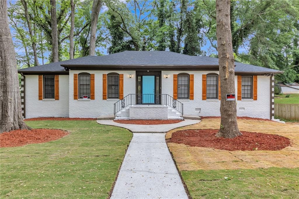 4576 Dorset Circle, Decatur, GA 30035 — most recent listing photo