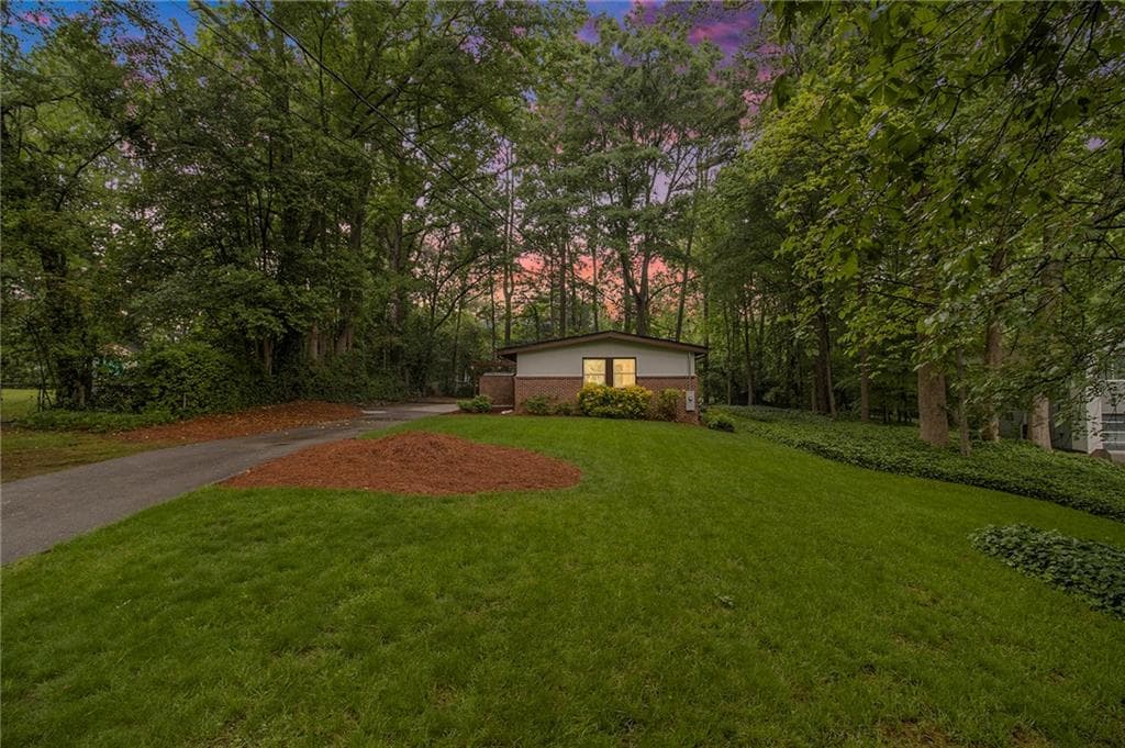 3 bedroom, 2 bathroom single family residence sold at 2700 Brook Park Way, Doraville, GA 30340