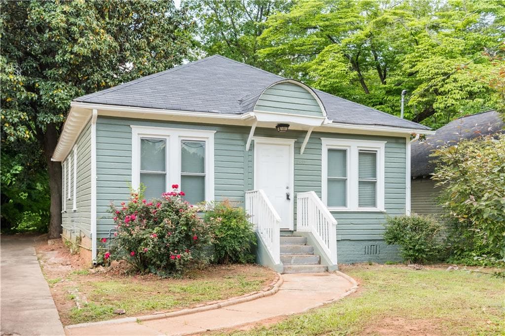 3 bedroom, 1 bathroom single family residence sold at 2497 Lakewood Avenue, Atlanta, GA 30315