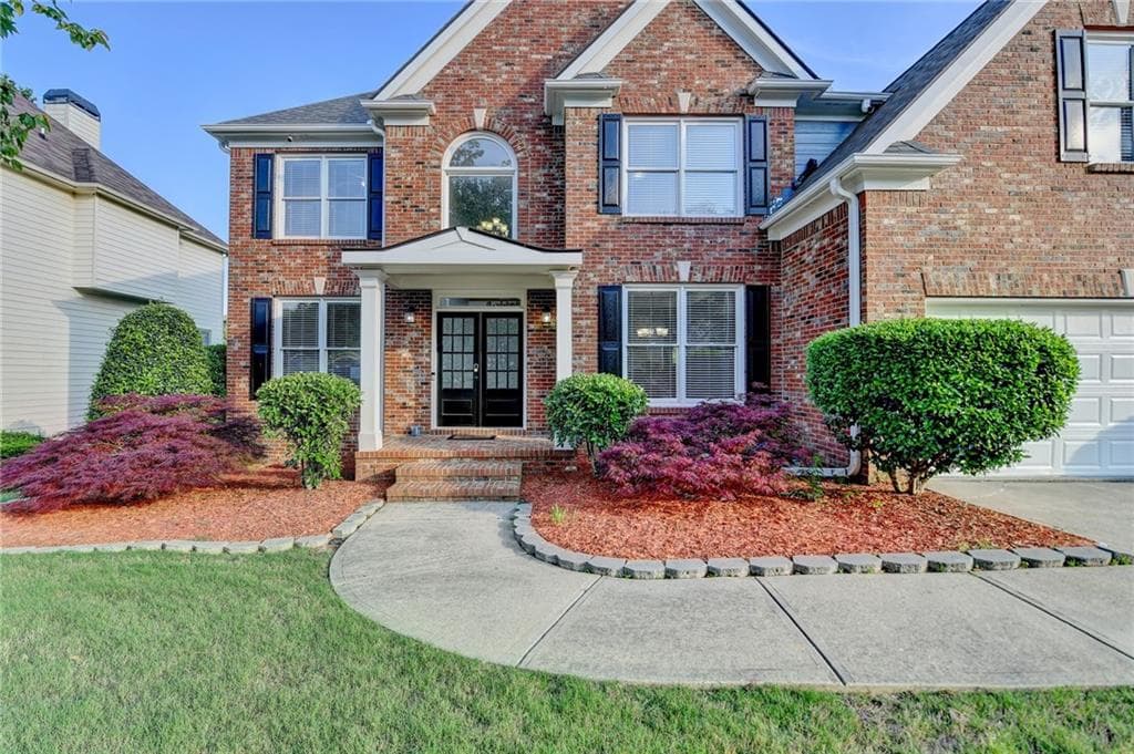 5 bedroom, 5 bathroom single family residence sold at 1943 Blue Heron Way, Lawrenceville, GA 30043