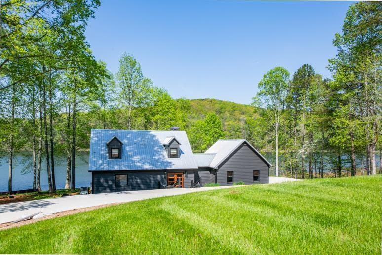 3 bedroom, 3 bathroom, 1,837 sq ft single family residence sold at 321 Fausetts Lake Road, Dawsonville, GA 30534