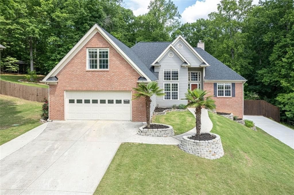 5 bedroom, 5 bathroom single family residence sold at 704 Willowwind Drive, Loganville, GA 30052