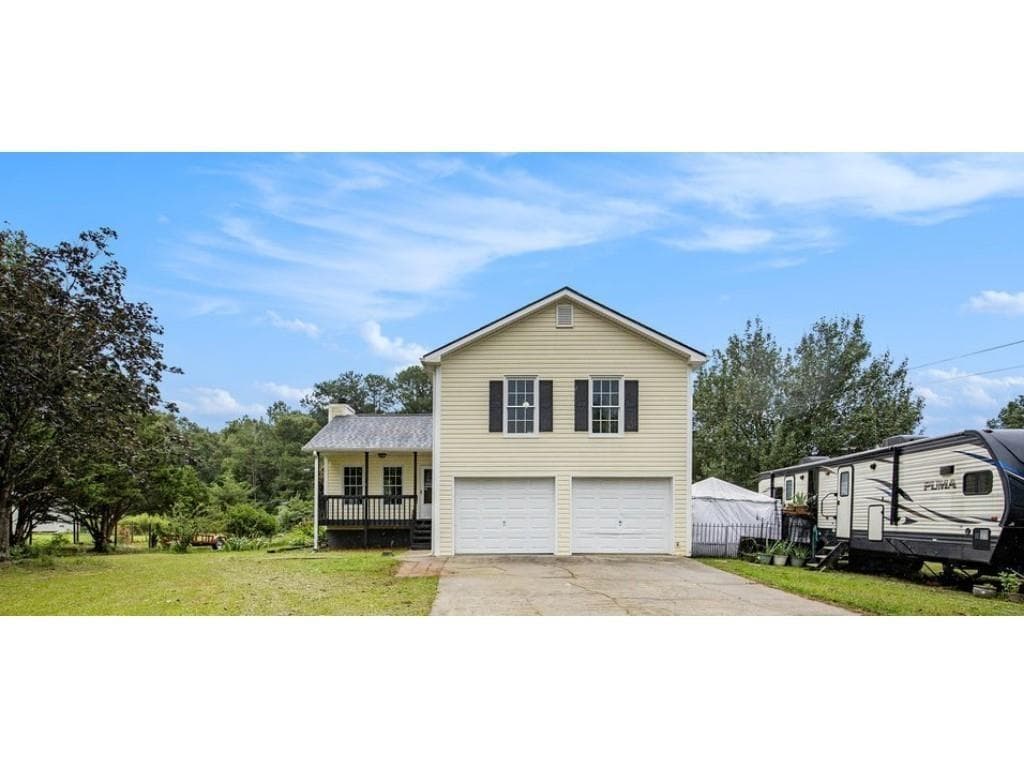 4 bedroom, 2 bathroom single family residence sold at 2730 Milton Bryan Drive, Loganville, GA 30052