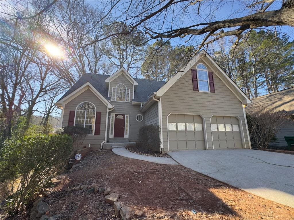 4 bedroom, 3 bathroom single family residence sold at 2887 Royal Bluff, Decatur, GA 30030