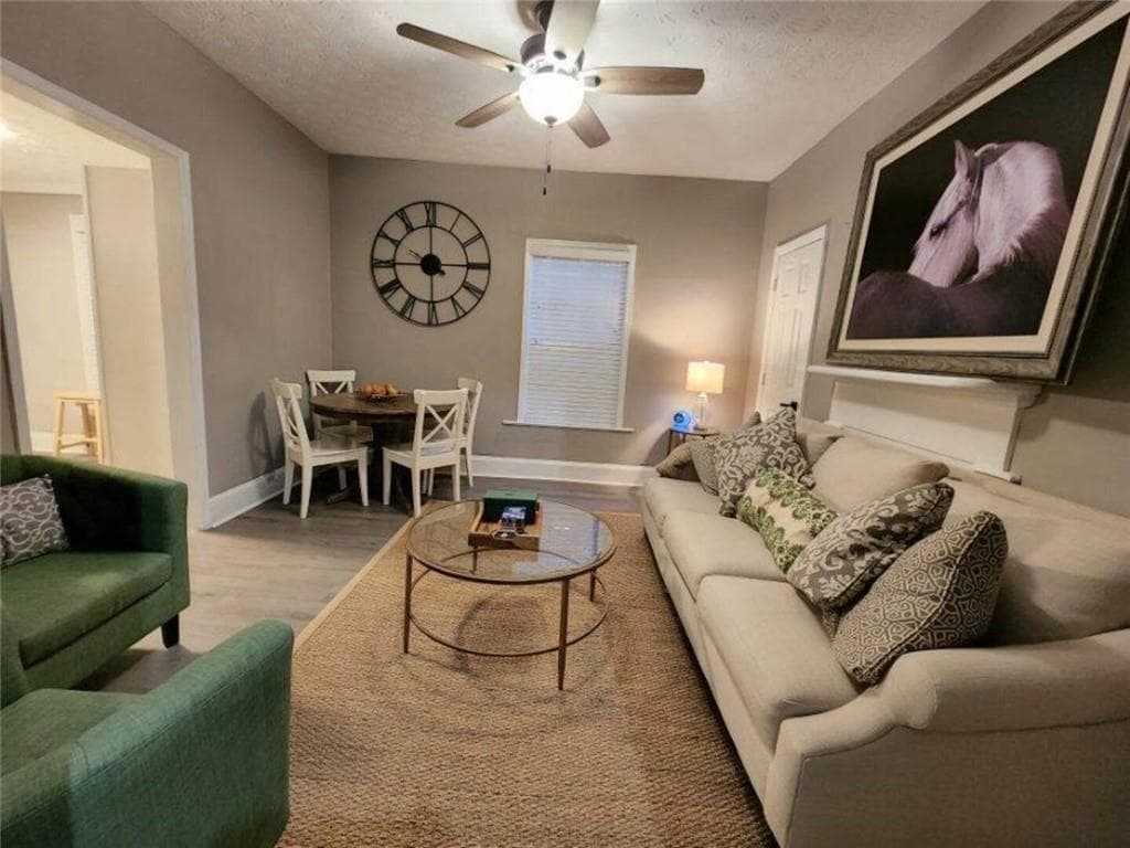 3 bedroom, 2 bathroom, 1,336 sq ft single family residence for sale at 455 Lynch Avenue, Atlanta, GA 30318 — photo 5