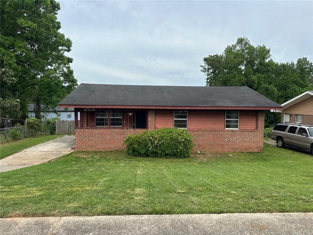 3 bedroom, 1 bathroom, 1,056 sq ft single family residence sold at 4009 Ester Drive, Atlanta, GA 30331