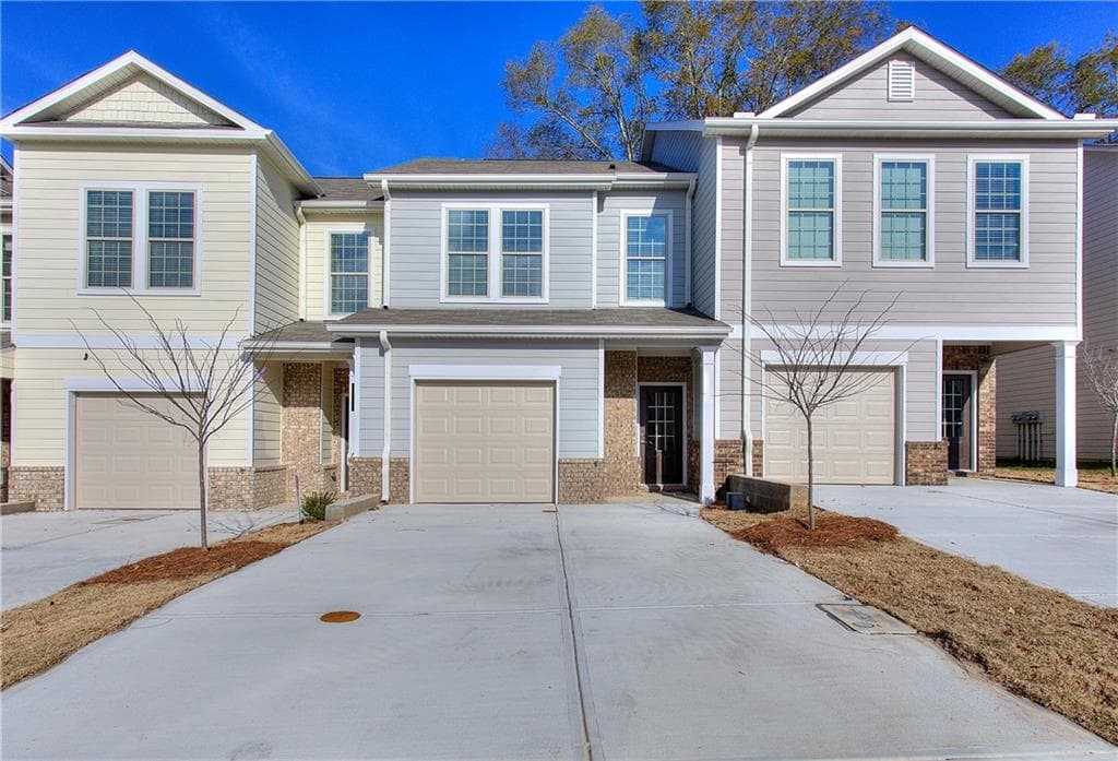 3 bedroom, 3 bathroom townhouse sold at 6182 Ripple Way 83, South Fulton, GA 30349