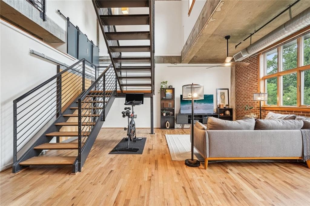 2 bedroom, 2 bathroom, 1,333 sq ft condominium sold at 640 Glen Iris Drive 609, Atlanta, GA 30308