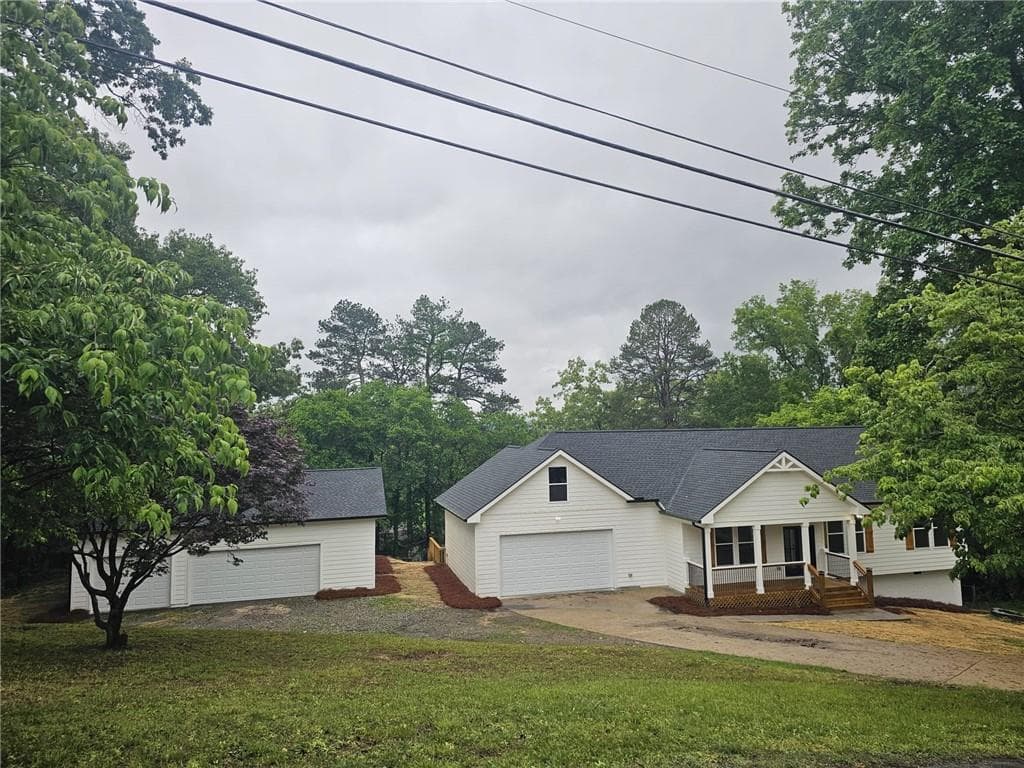 3 bedroom, 2 bathroom single family residence sold at 569 Tinker Bell Circle, Flintstone, GA 30725